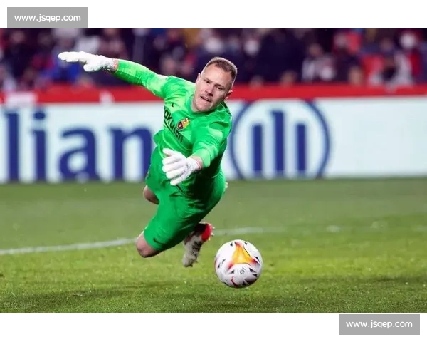 特尔施特根拒离队炮轰巴萨背叛,切尔西 6500 万锁定多特天才边锋