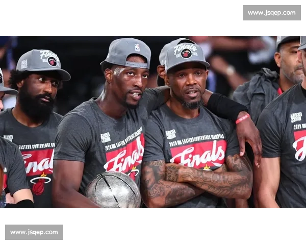 紫金军团对决热火巅峰之夜东西豪强火花四溅全场焦点对抗引爆球迷热情